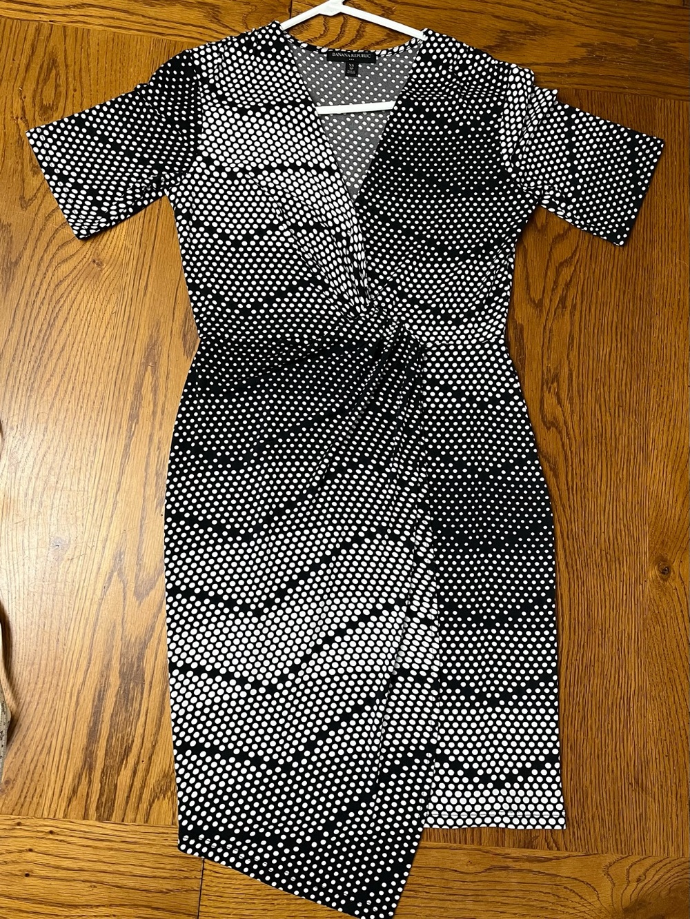 Banana Republic Polka Dot Twist-Front stretchy midi Dress